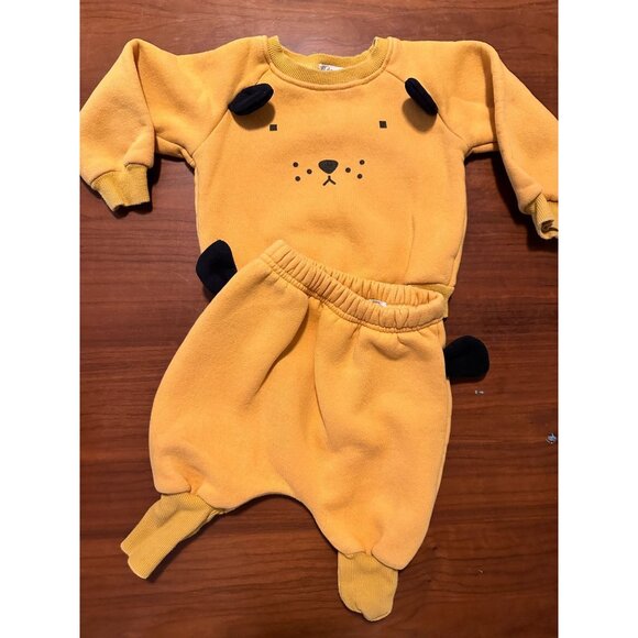 Kids & Baby 6-12M Adorable Yellow Fleece Sweatshirt & Pants Set With Ears - Picture 2 of 5